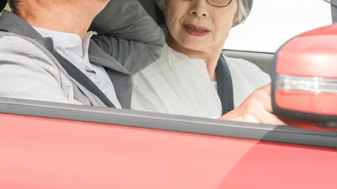 「車はなくても暮らせると思っていました」〈年金月21万円・貯蓄2,200万円〉68歳夫婦、愛車を手放して半年後に“買い直した”ワケ
