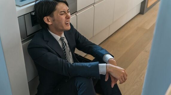 突然の大波乱にも絶望する必要はない？株式投資では避けて通れない「暴落」を「チャンス」に変える方法【経済評論家が解説】