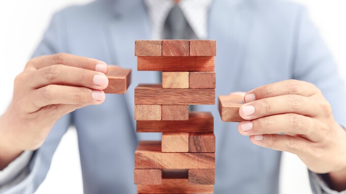 超富裕層が好む「リスクを抑えて投資額を増やす」手法とは？