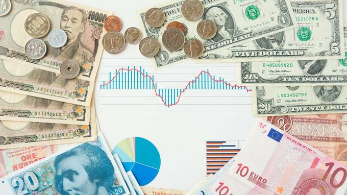 急激な円安で外貨預金が爆増中…資産防衛の有効性はいかほどか【経済学者が解説】