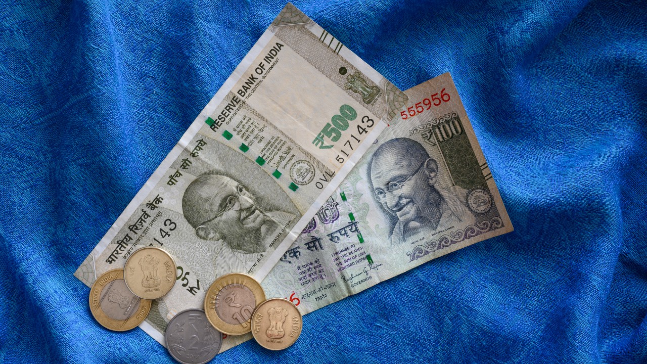 インドルピーは対ドルで「最安値圏もみ合い」…今後の展開は？【マーケットのプロが解説】
