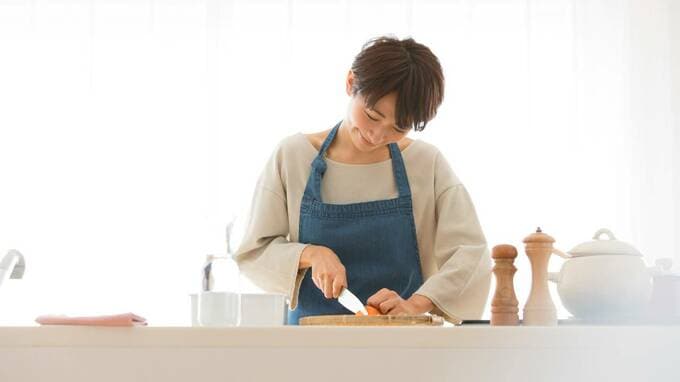 配偶者の平均月収44万円「専業主婦は優遇され過ぎ」は本当か