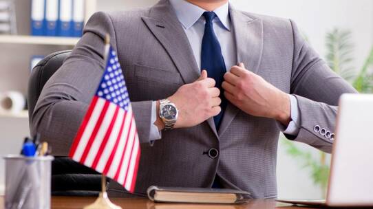 米5月の雇用統計、回復を示すも金融政策を急がせず