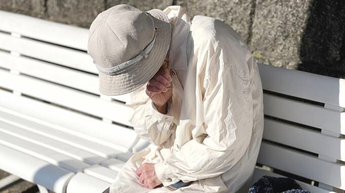 「このまま死ぬまで面倒を見るのか…」年金月19万円・78歳主婦、50代息子たちと暮らし続ける“閉じた老後”の現実