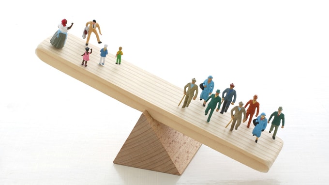 韓国・台湾・中国…出生率1.0未満の国が続出！日本を含む「東アジア」で少子化が急速に進んでいるワケ【東京大学名誉教授が解説】