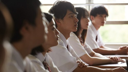 学校の授業についていけない人も、東大受験対策に専念したい人も、学校で無駄な時間を過ごす必要はないという。（※写真はイメージです／PIXTA）