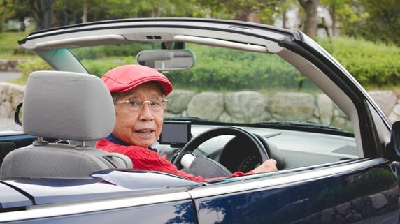 車・絵画・海外留学、親のお金「3億円」を浪費したワガママ兄。認知症の母を“打ち出の小槌”に、介護を続けた60代妹からさらに遺産をむしりとる非道…法律を悪用した遺産強奪