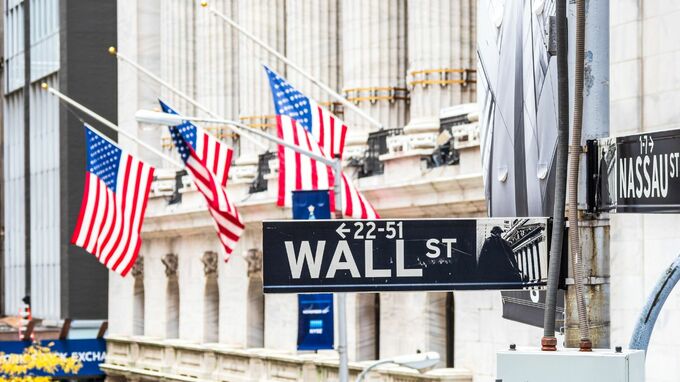 NYダウ暴騰でお祭りムードの株式市場、間もなく「狂乱相場」へ…注視すべきトレンド大転換の“兆候”とは？