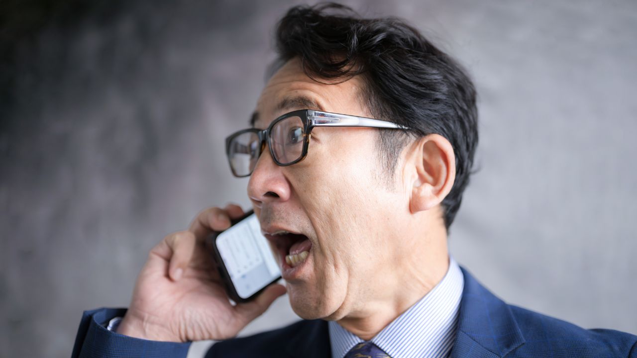 「もうお金はいらない」〈年金月7万円〉78歳母から不審な電話。慌てて帰省した長男が絶句した〈実家の異変〉