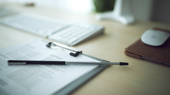 外国人労働者の在留資格 いつまでに更新申請すべきか?