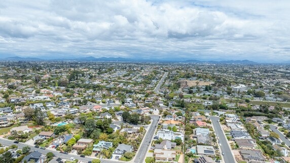 カリフォルニア州で富裕税をめぐる住民投票へ…来年1月から署名活動開始、トランプ政権の医療費削減に対抗、超富裕層255人が対象、総額15兆円規模の増収見込み【国際税理士が解説】