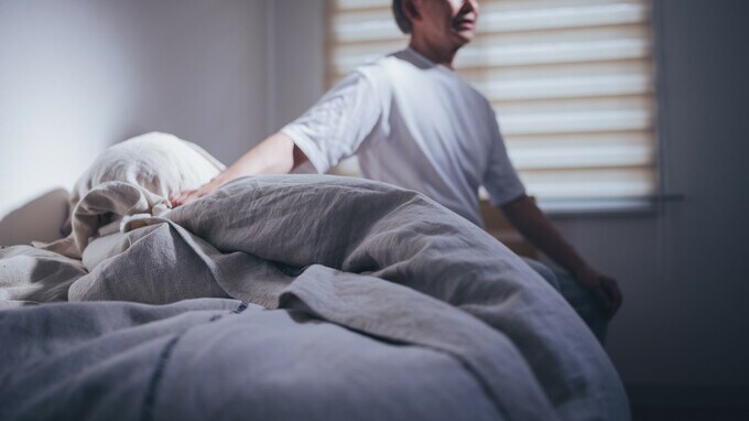 60歳過ぎの自分の人生、イメージできません…年収300万円台・55歳独身サラリーマン、募る老後不安