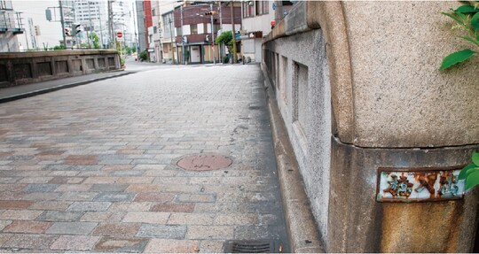 建築年・設計者不詳　大阪市北区堂島3 出所：『京都・大阪・神戸 名建築さんぽマップ増補改訂版』（エクスナレッジ）より抜粋