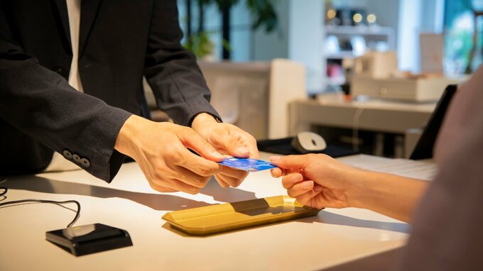 成約率90%超のトップ営業マンも思わず“購入を決めた”…お客様の警戒心を解く「鉄板トーク」