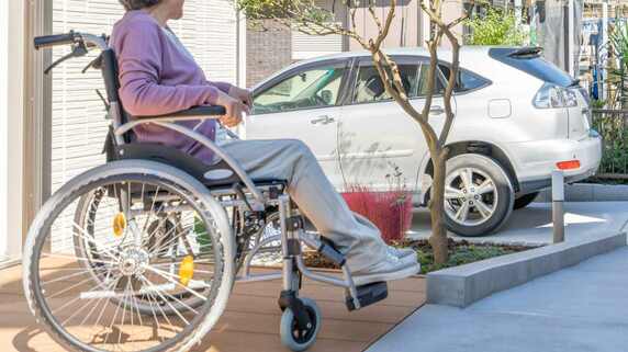 「帰ってきてよ」要介護3の妻を“自宅介護”に戻した75歳夫が、半年後に泣いたワケ