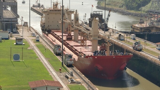 米国のベネズエラ大統領拘束と重なるパナマ侵攻の記憶――運河を巡る超大国の思惑【国際税務の専門家が解説】