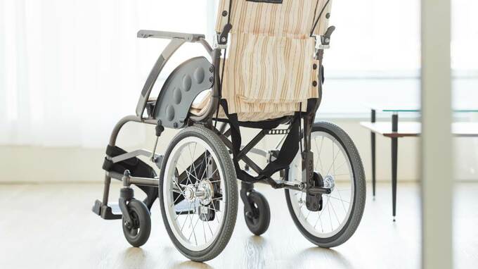 年金月15万円の77歳父、長い待機を経て特養へ入所も…半年足らずで退去勧告。52歳娘が耳を疑った〈施設長の言葉〉