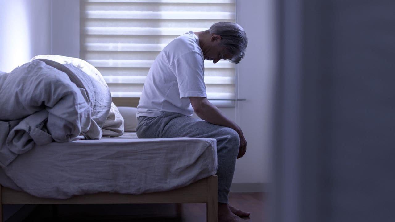 ふざけるな！　「年金月17万円・貯金1,500万円」の絶望。68歳元サラリーマンが直面する「中流でも困窮」の衝撃