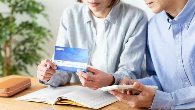 「何が起きているんだ…」年収720万円・58歳男性、妻が差し出した通帳に言葉を失う。定年目前で露呈した〈想定外の事態〉