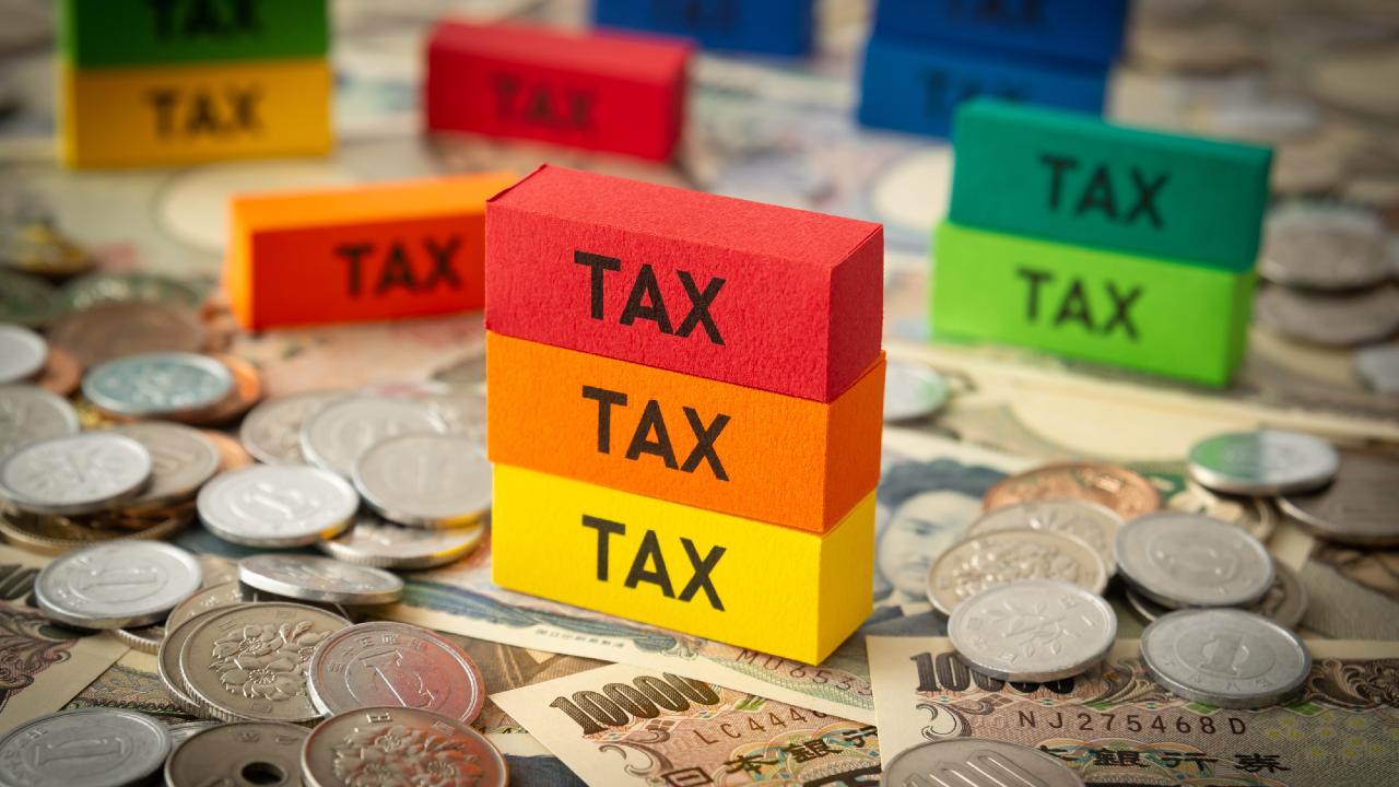 贈与税の「暦年課税」と「相続時精算課税制度」を比較する