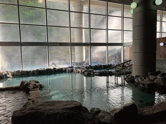 出所：『温泉博士×弁護士が厳選、とっておきの源泉かけ流し325湯』（合同出版）より抜粋