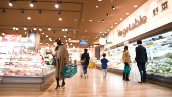 食料消費税ゼロにレジの壁――「2年限定減税」に見直し論、「給付付き税額控除」へ転換か？