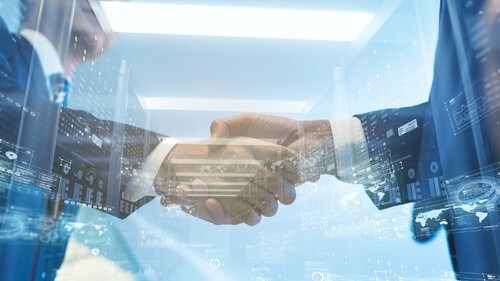 管理画面ををクライアントに見せない広告代理店が多い。（※写真はイメージです／PIXTA）