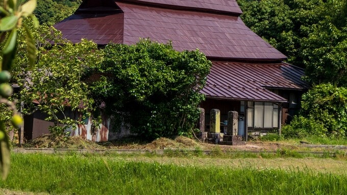 相続した「お荷物不動産」を国に返還する「相続土地国庫帰属制度」とは【行政書士が解説】