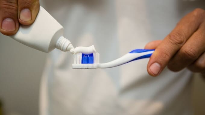 【衝撃】ハミガキをサボると太りやすくなる!? 「お口の中」と「全身疾患」のまさかの関係（歯科院長が解説）