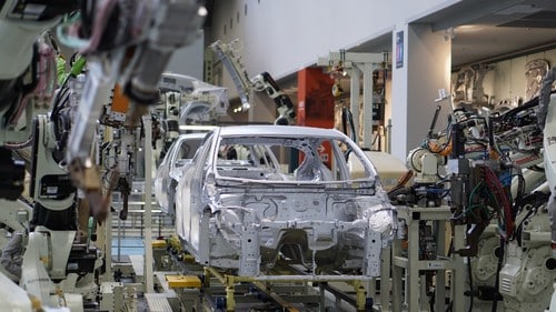 生産調査部員はこれまでスパルタ式実践教育を受けてきたという。（※写真はイメージです／PIXTA）