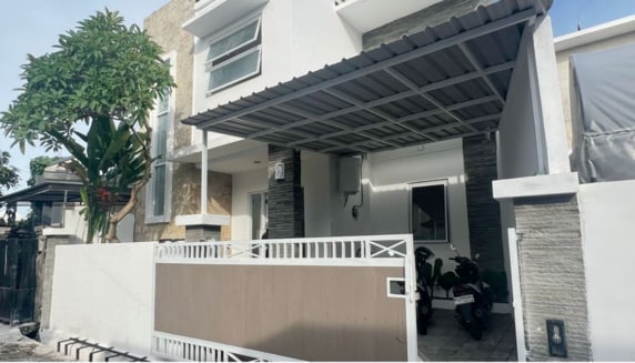 フルリノベーション済！ビーチ至近な3ベッドルーム