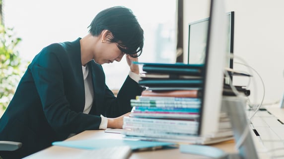 激務で限界寸前…それでも働きながら「ハーバード大の単位」を取れたワケ。追い込まれた元・米メガバンク管理職が使った、気合も根性もいらない「集中力を各段に上げる方法」