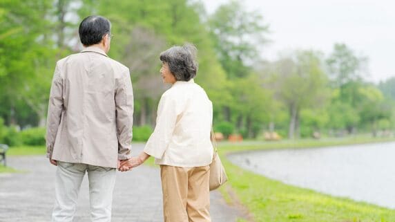 「もう、あなたたちの予定に合わせません」〈年金月30万円・貯蓄3,800万円〉68歳夫婦、“孫待ちの休日”をやめた理由