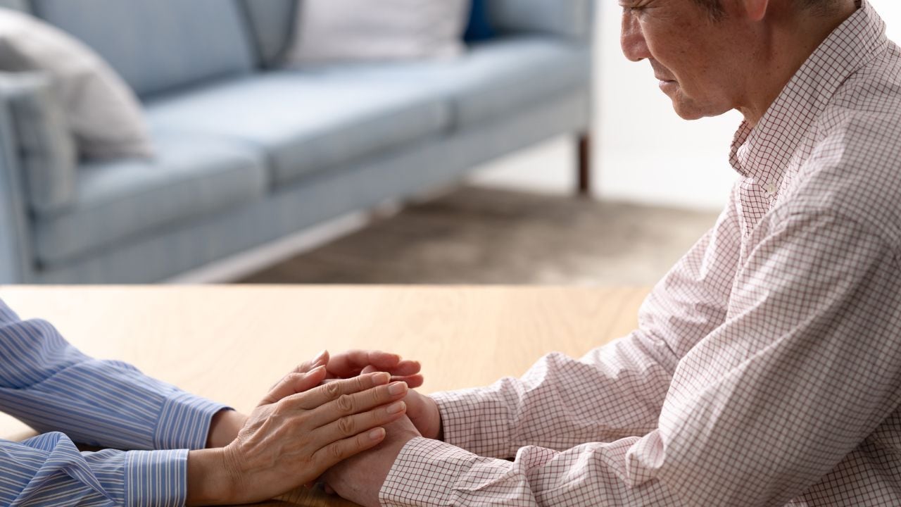 「30年前から、決めていたの」年金月22万、おしどり夫婦の“隠しごと”。通帳をみた67歳・定年夫が唖然とした、63歳・専業主婦妻が密かに進めていた〈計画〉