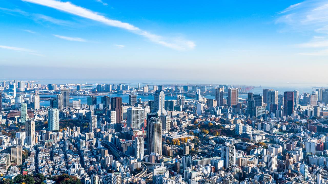 東京23区年収ランキング…1位「港区」と23位「葛飾区」、思わず唖然とする給与格差