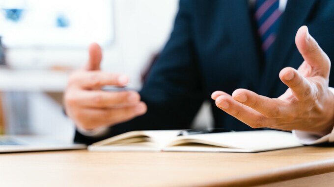 「よく平然と騙せるよな」同業ドン引き…営業マンのついた大嘘