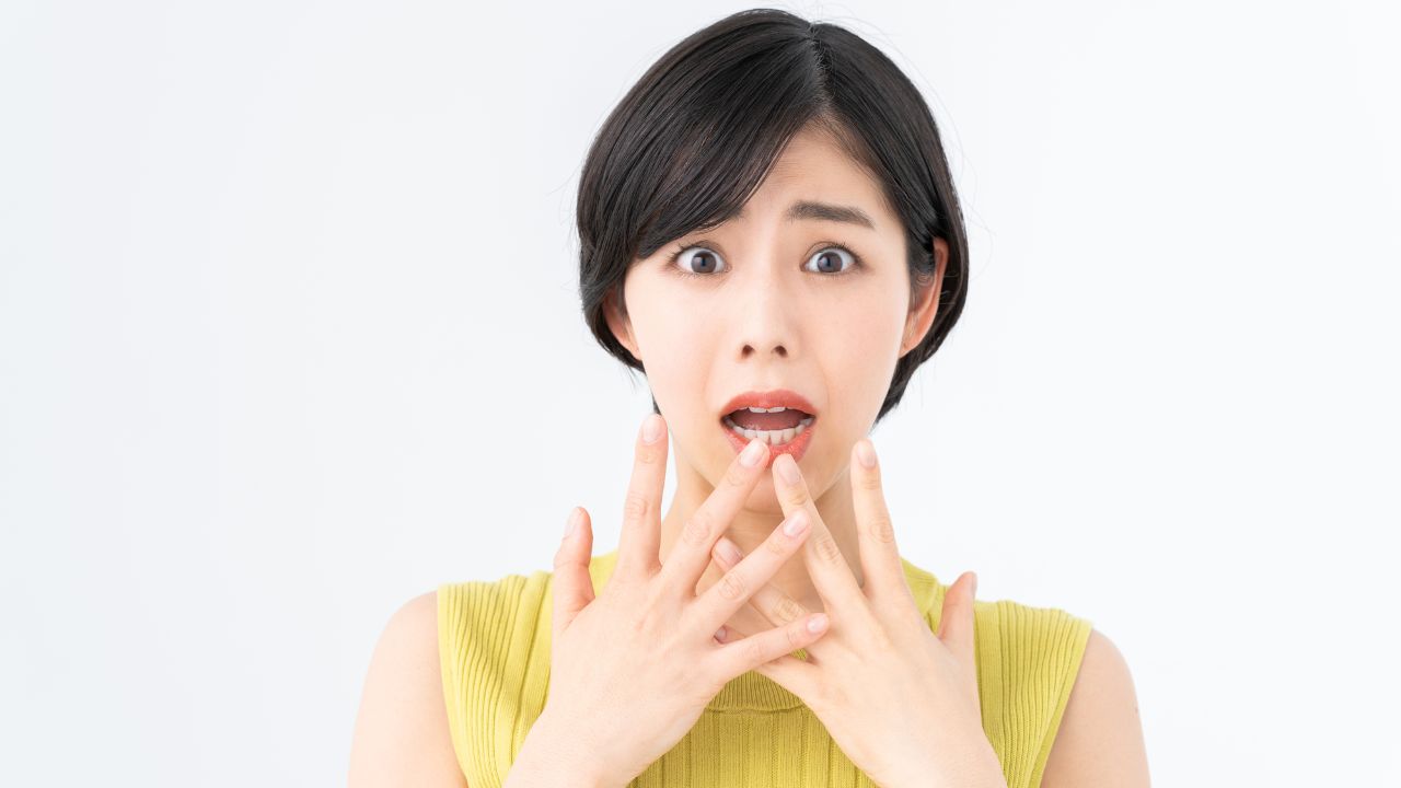 「もう、帰りたい…」〈年収980万円・50歳夫〉の転勤に初帯同の妻…半年後、訪ねた娘が息をのんだ「変わり果てた姿」