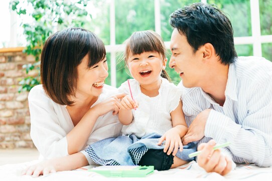 冷遇される「年収1,200万円・子育て世代」の怒り…岸田首相「異次元の少子化対策」に「不公平!口先ばっかりじゃないの!」…悲痛な叫び