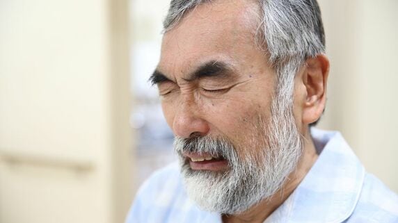 「病気のせいで老後破産」の悲劇に陥らないために…定年前に知っておきたい“医療費のセーフティネット”【佐藤優氏が解説】