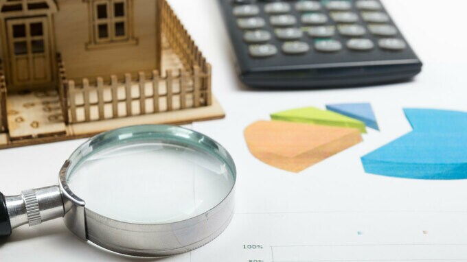 固定金利と変動金利　不動産投資のローンはどちらを選ぶ？