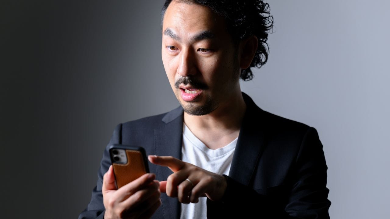 「助けてくれ」タワマン隠居の72歳夫婦、修繕費倍増で破綻…45歳息子に送った〈衝撃メール〉