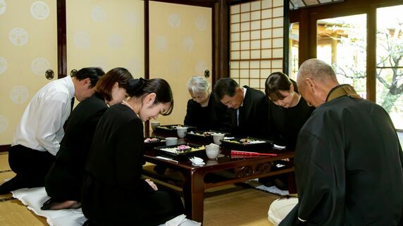 「まさか親族ともめて数年もかかるなんて…」離檀トラブルや追加費用を防ぎ、スムーズに〈墓じまい〉を終えるための8ステップ