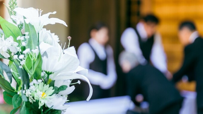 だれでも参入できる葬儀業界、価格・クオリティも千差万別…後悔しない葬儀会社の選び方