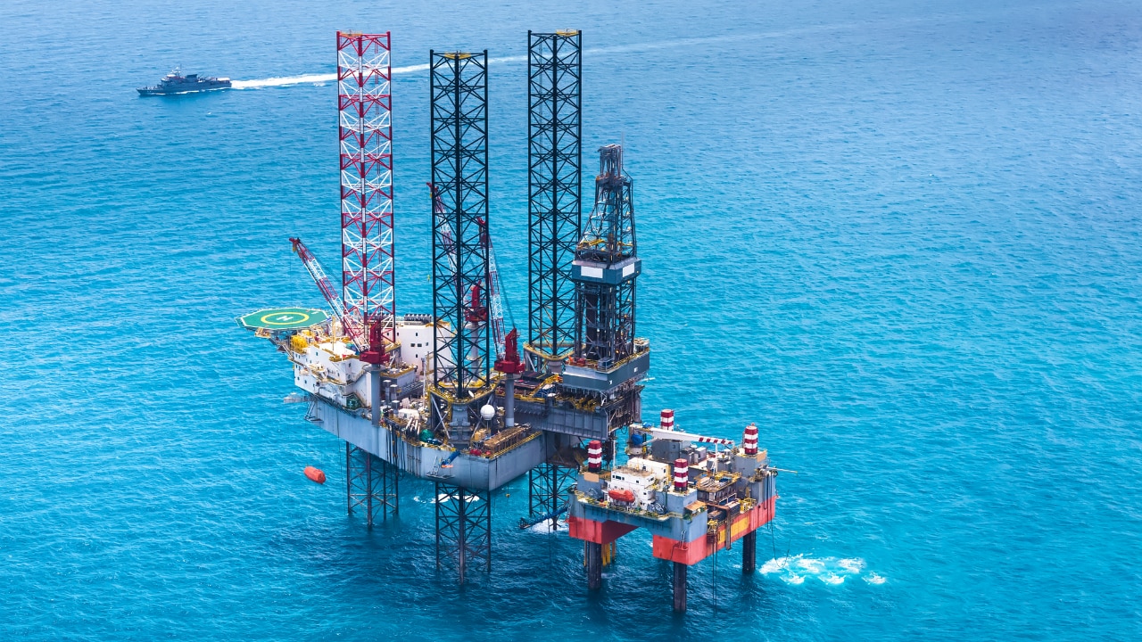 政府の積極的な関与に活路を見出すスリランカの石油開発