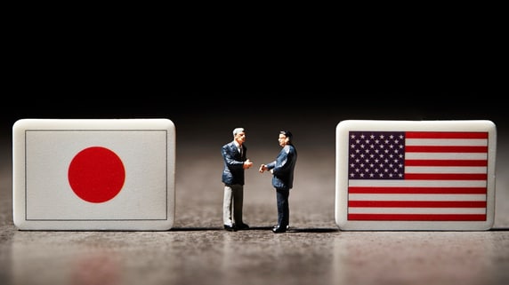 真の狙いは「アベノミクス封じ」か…“異例”の日米共同声明で繰り返された「通貨安けん制」の背後にある、日米の“黒い思惑”【国際金融アナリストが解説】