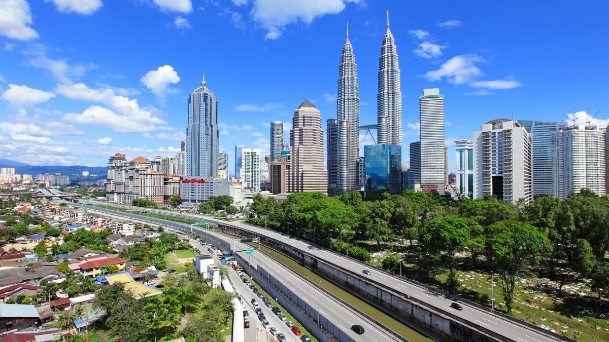 気鋭のエンジニア、日本を離れマレーシアへ…データベースエンジン開発とコイン発行を目指す「同調圧力感じない」「暗号資産による所得は無税」 |  ゴールドオンライン