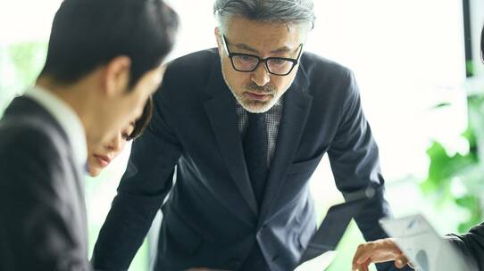 長寿遺伝子を活性化させると話題の「NMN」…開発者だけが知っている真実とは?