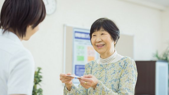 健康保険証「新規発行の廃止」まで残りわずか…クリニック経営への影響は？【医療コンサルタントが解説】