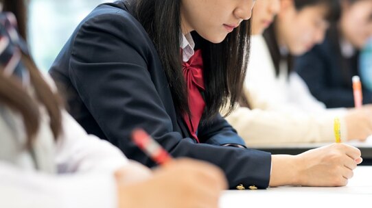 大学受験、「合格実績で塾・予備校を選ぶ親子」が第一志望“不合格”に近づく理由【塾講師が解説】