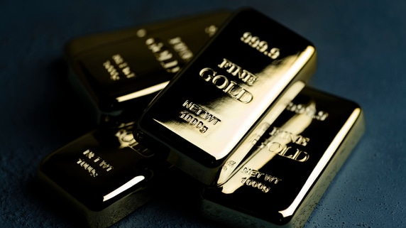 イラン情勢緊迫化で1オンス5,500～5,600ドルを再び試す可能性も…〈安全資産〉金の強気材料【3月の金市場】